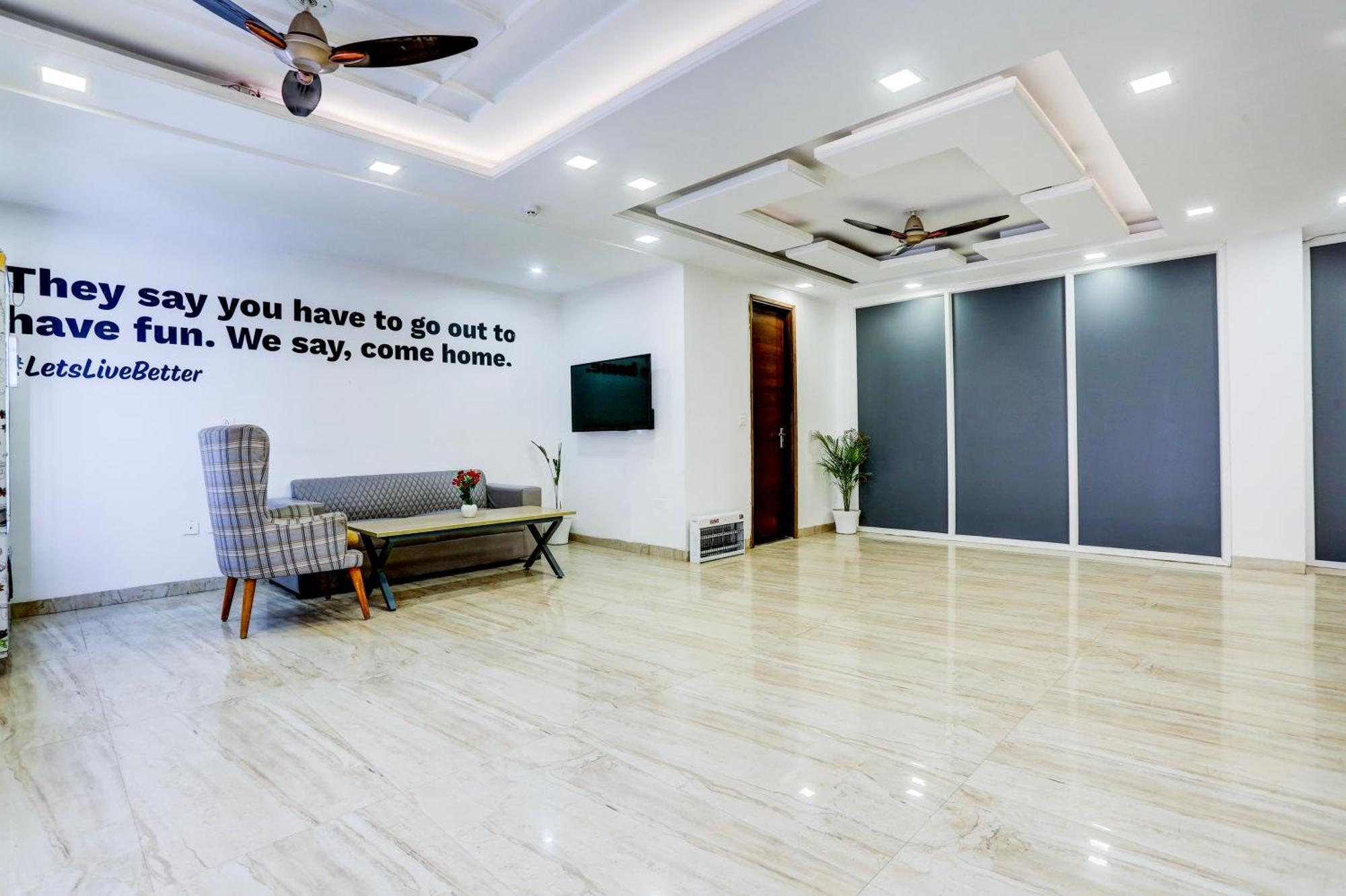 Hotel Greysky Medicity Gurgaon Exterior photo